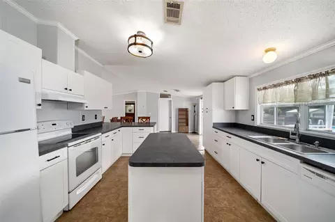 10407 Goshawk Dr, Riverview, FL 33578 photo 15