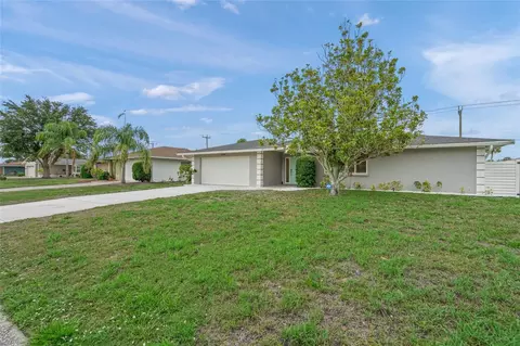 3405 S Lockwood Ridge Rd, Sarasota, FL 34239