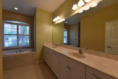 Bath - 2509 155th Ave E, Parrish, FL 34219 photo 2 of 2