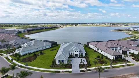 1046 Blue Shell Loop, Sarasota, FL 34240