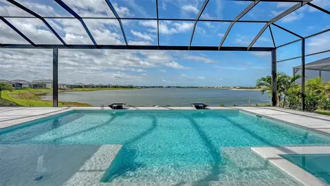 1046 Blue Shell Loop, Sarasota, FL 34240