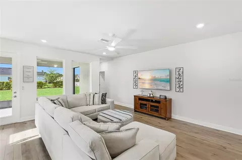 Living - 11805 Catawba Cv, Parrish, FL 34219 photo 2 of 2