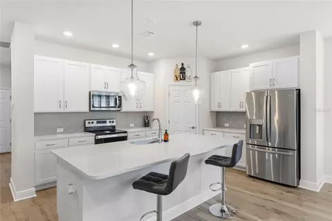 Kitchen - 11805 Catawba Cv, Parrish, FL 34219 photo 2 of 3