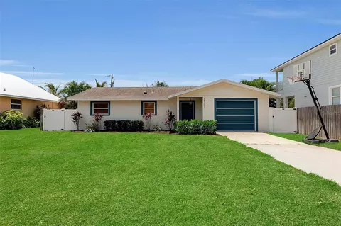 2307 10th St W, Palmetto, FL 34221