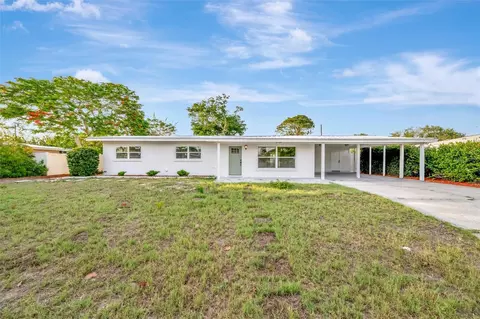 2705 Sunnyside St, Sarasota, FL 34239