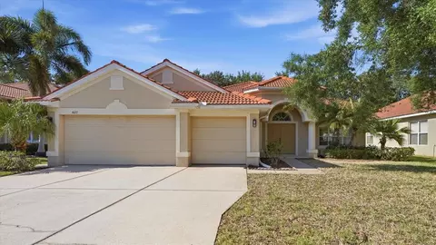 4623 61st Dr E, Bradenton, FL 34203