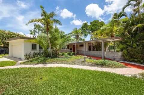 6311 Bahama Shores Dr S, Saint Petersburg, FL 33705