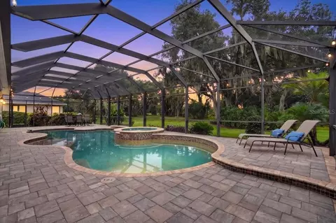 Exterior - 3902 162nd Ave E, Parrish, FL 34219 photo 9 of 13