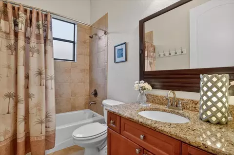 Bath - 3902 162nd Ave E, Parrish, FL 34219 photo 3 of 3