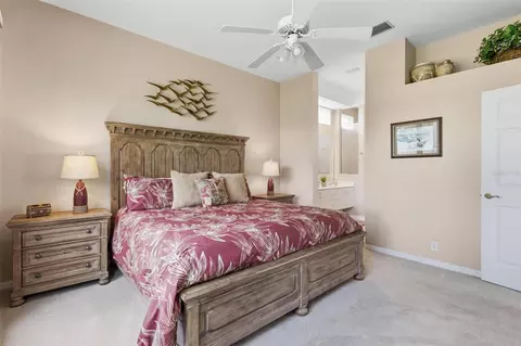 Bedroom - 8752 52nd Dr E, Bradenton, FL 34211 photo 2 of 5
