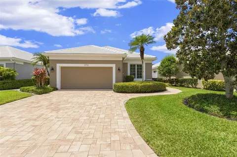Exterior - 8752 52nd Dr E, Bradenton, FL 34211 photo 2 of 18
