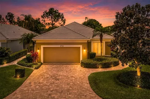 8752 52nd Dr E, Bradenton, FL 34211