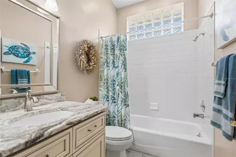 Bath - 8752 52nd Dr E, Bradenton, FL 34211 photo 3 of 3