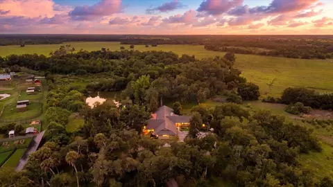 5850 Vanderipe Rd, Sarasota, FL 34241
