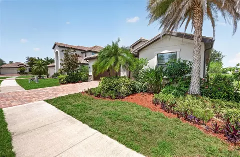 Exterior - 20722 Romagna Pl, Venice, FL 34293 photo 2 of 19