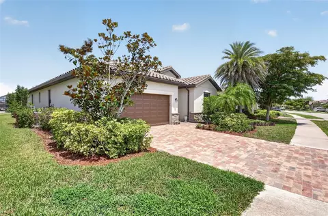 Exterior - 20722 Romagna Pl, Venice, FL 34293 photo 3 of 19