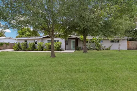 5720 Isanda Pl, Sarasota, FL 34231