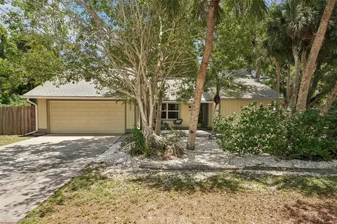 521 Avalon Rd, Venice, FL 34293