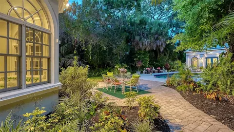 Exterior - 75 Osprey Point Dr, Osprey, FL 34229 photo 7 of 24