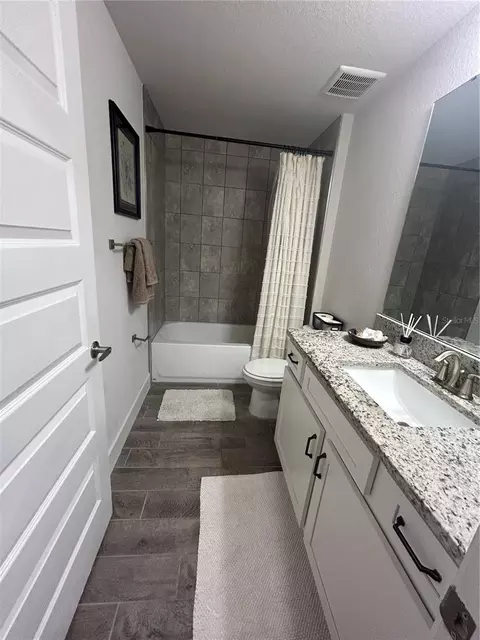 Bath - 5910 164th Ave E, Parrish, FL 34219 photo 1 of 3