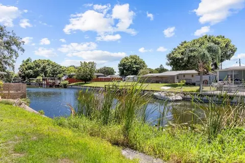 2809 SE 38th Ave, Okeechobee, FL 34974 photo 2