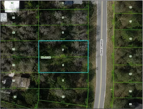9425 Lake Dr, New Port Richey, FL 34654