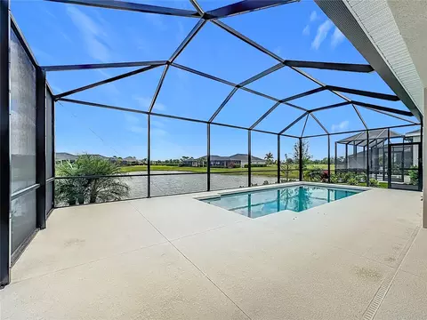 Exterior - 4214 Sea Marsh Pl, Parrish, FL 34219 photo 3 of 9