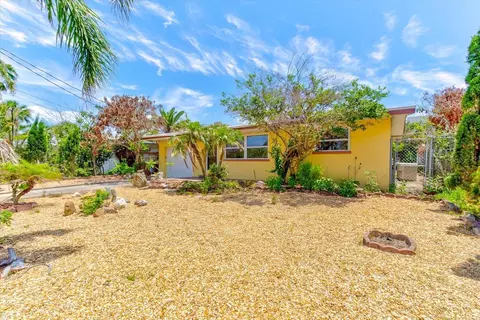 3841 Cardinal Blvd, Port Orange, FL 32127