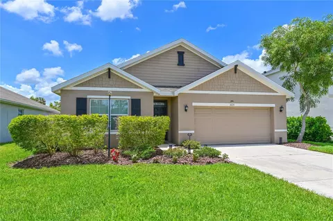 Exterior - 2635 Greenleaf Ter, Parrish, FL 34219 photo 1 of 8