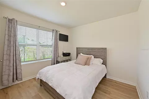 Bedroom - 2635 Greenleaf Ter, Parrish, FL 34219 photo 2 of 2