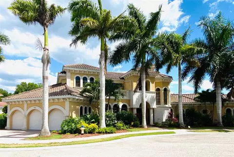 1630 Assisi Dr #18, Sarasota, FL 34231