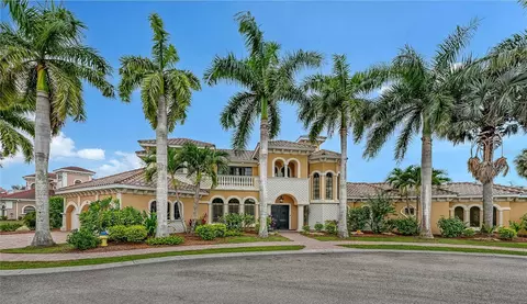1630 Assisi Dr #18, Sarasota, FL 34231