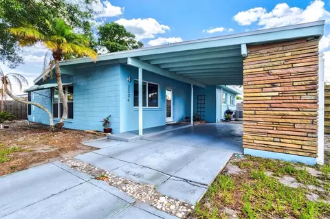 2504 N Radcliffe Pl, Bradenton, FL 34207