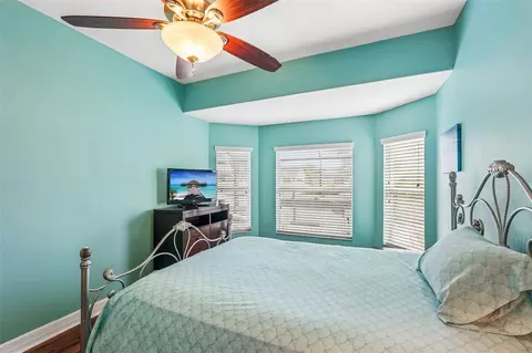 Bedroom - 5319 120th Ave E, Parrish, FL 34219 photo 3 of 9