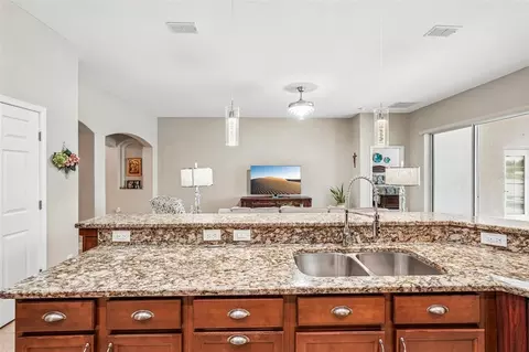 Kitchen - 5319 120th Ave E, Parrish, FL 34219 photo 3 of 4