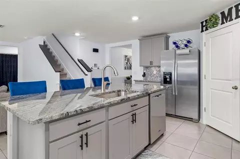 Kitchen - 17315 Wheatberry Blvd, Parrish, FL 34219 photo 6 of 7