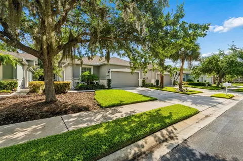 Exterior - 10448 48th Ct E, Parrish, FL 34219 photo 2 of 17