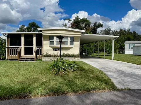 921 Faith Cir E #6, Bradenton, FL 34212
