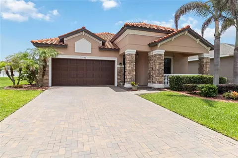 11833 Frost Aster Dr, Riverview, FL 33579