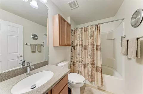 Bath - 5706 106th Ave E, Parrish, FL 34219 photo 2 of 2