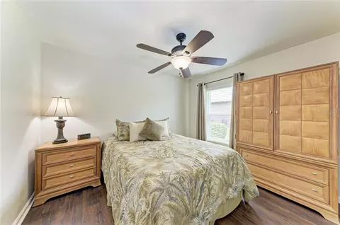 Bedroom - 5706 106th Ave E, Parrish, FL 34219 photo 4 of 5