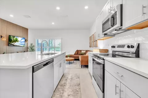 Kitchen - 16632 Bergamo Pl, Bradenton, FL 34211 photo 7 of 7