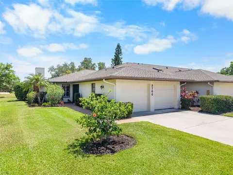 3766 Ballantrae Dr #22D, Sarasota, FL 34238