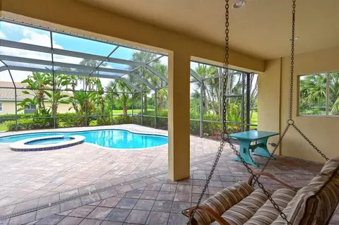 Exterior - 10622 Conch Shell Ter, Bradenton, FL 34212 photo 13 of 15