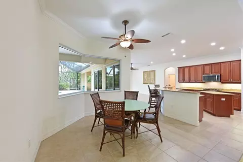 Dining - 10622 Conch Shell Ter, Bradenton, FL 34212 photo 4 of 5