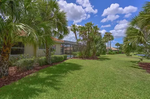 Exterior - 10622 Conch Shell Ter, Bradenton, FL 34212 photo 11 of 15