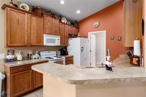 Kitchen - 3628 101st Ave E, Parrish, FL 34219 photo 2 of 3