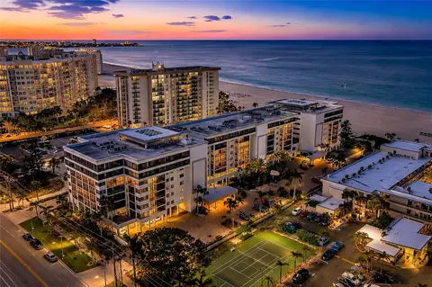 1100 Benjamin Franklin Dr #305, Sarasota, FL 34236