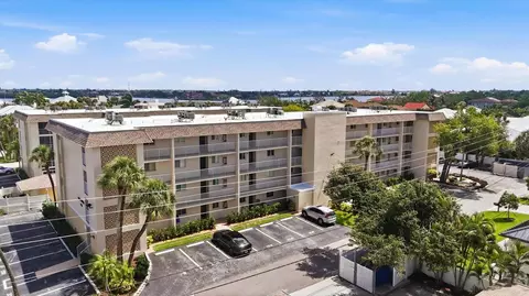 995 Laguna Dr #103, Venice, FL 34285