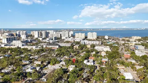 1743 8th St, Sarasota, FL 34236
